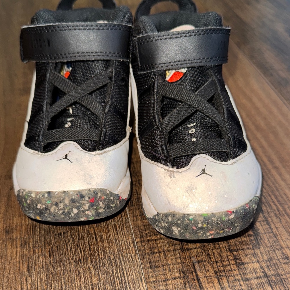 Jordan 6 rings  Kids Black and White Sneakers with Speckled Sole - Picture 6 of 16